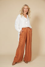 Load image into Gallery viewer, Vienetta Wide Trousers