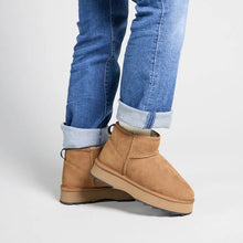 Load image into Gallery viewer, Emu Platform Chestnut Sheepskin Micro Boots