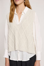 Load image into Gallery viewer, Liora Knitted Vest