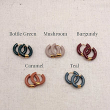 Load image into Gallery viewer, Everyday Caramel Hoops