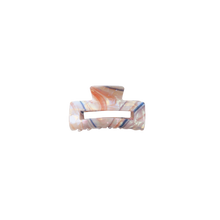 Load image into Gallery viewer, Berlin Pearl Hair Claw