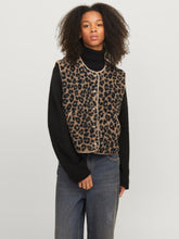 Load image into Gallery viewer, Leopard Teddy Vest