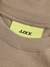 Load image into Gallery viewer, Cropped Boxy Tee