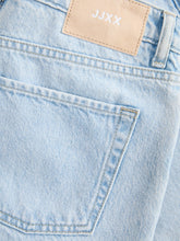 Load image into Gallery viewer, Loose Denim Shorts