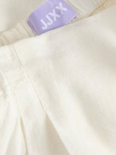 Load image into Gallery viewer, Linen Cream Shorts