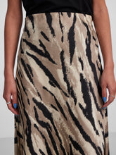 Load image into Gallery viewer, Tiger Print Midi skirt