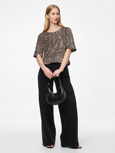 Load image into Gallery viewer, Short Sleeve Sequin Top.