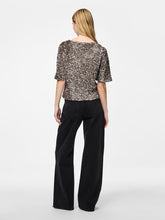 Load image into Gallery viewer, Short Sleeve Sequin Top.