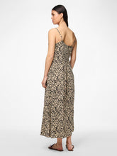 Load image into Gallery viewer, Zebra Nya Slip Maxi
