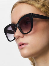 Load image into Gallery viewer, Belina Large Shades