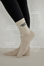 Load image into Gallery viewer, Arctic Fox Cream Sports Socks