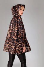 Load image into Gallery viewer, Leopard Waterproof Anorak