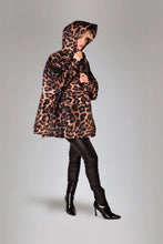 Load image into Gallery viewer, Leopard Waterproof Anorak