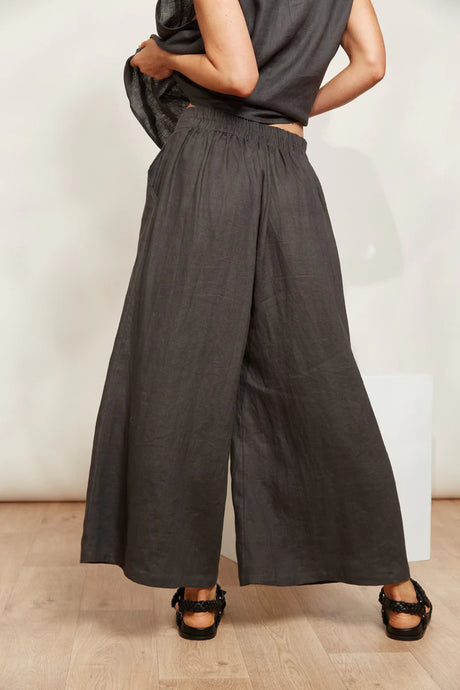 Oyster Linen Cropped Trousers