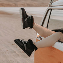 Load image into Gallery viewer, Emu Black Snow Boots