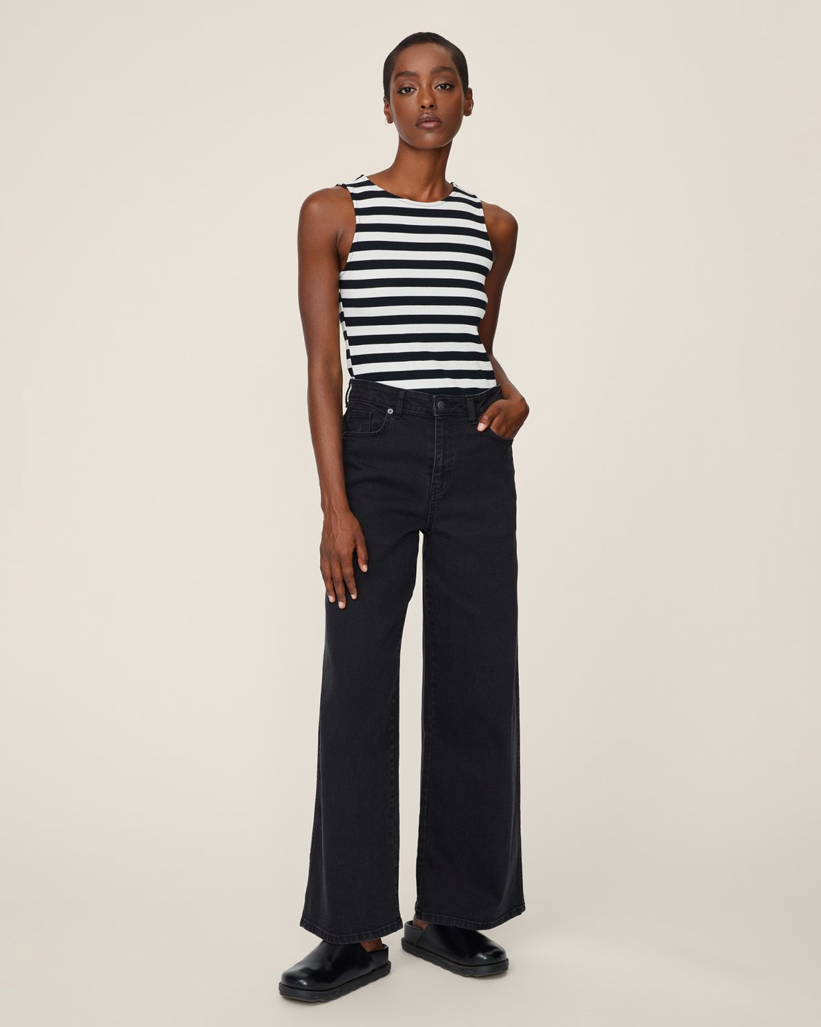 Rika Wide Fit Jeans | Love Lucy Chorlton | Moss Copenhagen