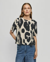 Load image into Gallery viewer, Liquorice Leo Top