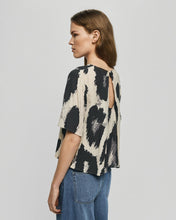 Load image into Gallery viewer, Liquorice Leo Top