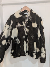 Load image into Gallery viewer, Cow Print Faux Fur Jacket