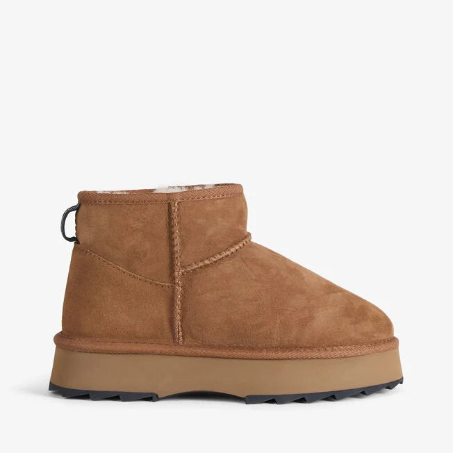 Emu Platform Chestnut Sheepskin Micro Boots