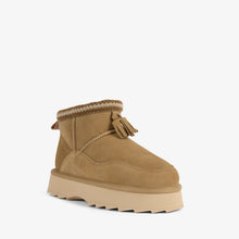 Load image into Gallery viewer, Emu Sheepskin Mim Boots