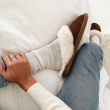 Load image into Gallery viewer, Emu Jolie Sheepskin Slippers