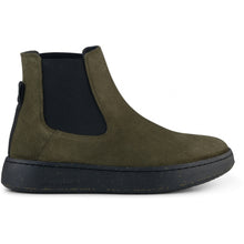Load image into Gallery viewer, Hannah Suede Boots