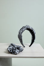 Load image into Gallery viewer, Grey Snake Headband