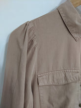 Load image into Gallery viewer, Puff Sleeve Shirt