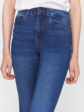 Load image into Gallery viewer, Flared Jeans