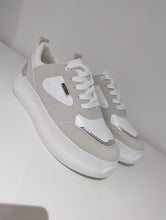 Load image into Gallery viewer, Platform White Trainers