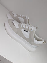 Load image into Gallery viewer, Platform White Trainers