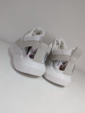 Load image into Gallery viewer, Platform White Trainers
