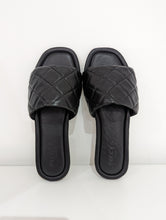Load image into Gallery viewer, Quilted Slip On Sandals