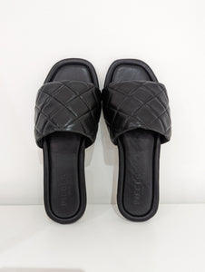 Quilted Slip On Sandals