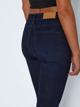 Load image into Gallery viewer, Flared Jeans