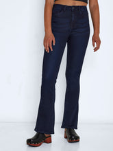 Load image into Gallery viewer, Flared Jeans