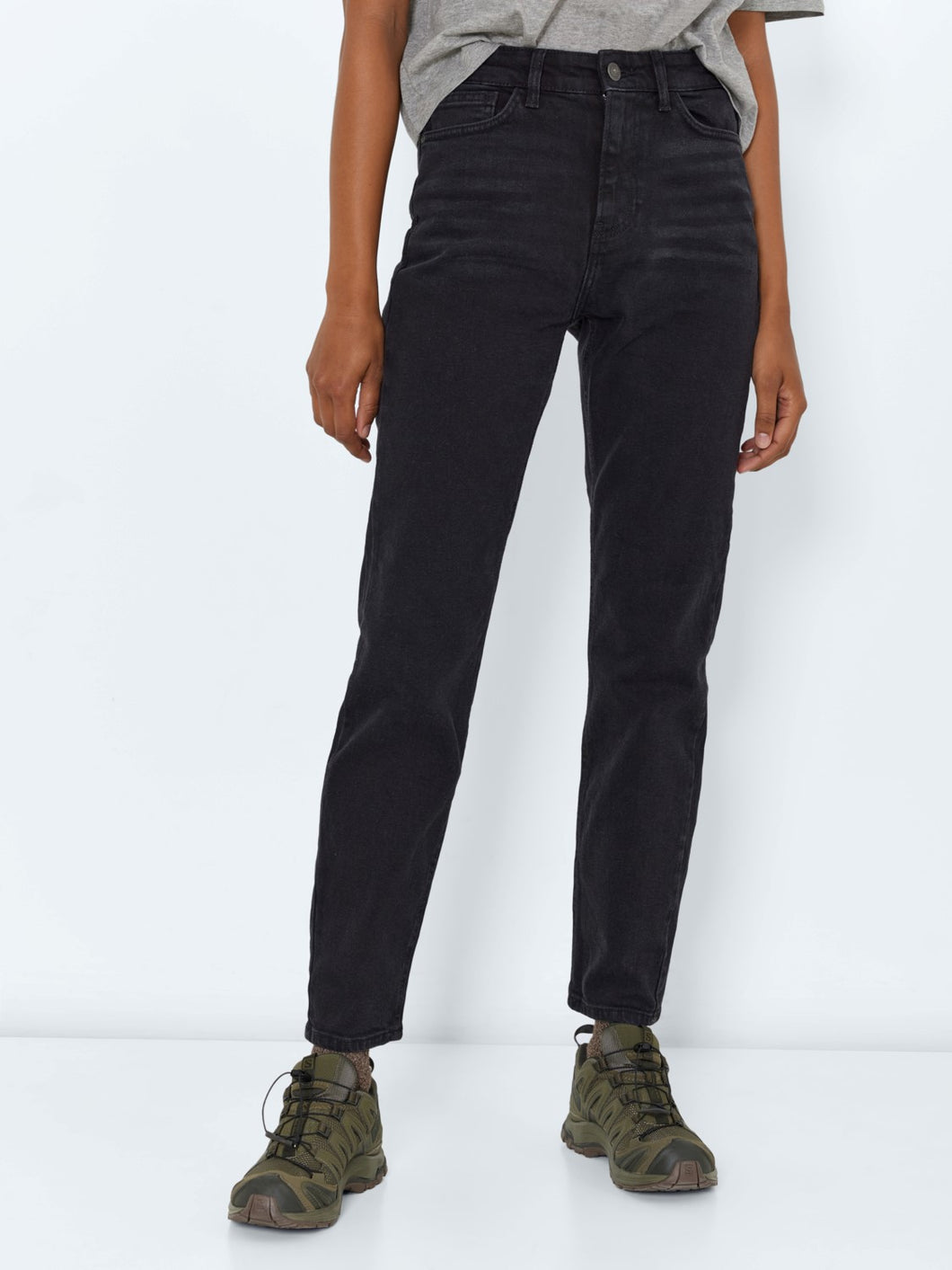 Moni Straight Leg Jeans